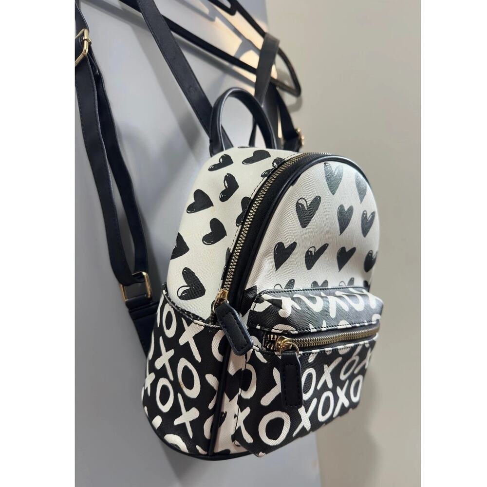Mini Backpack Black White Heart XOXO Valentine Fashion Bookbag Daypack - Picture 2 of 4